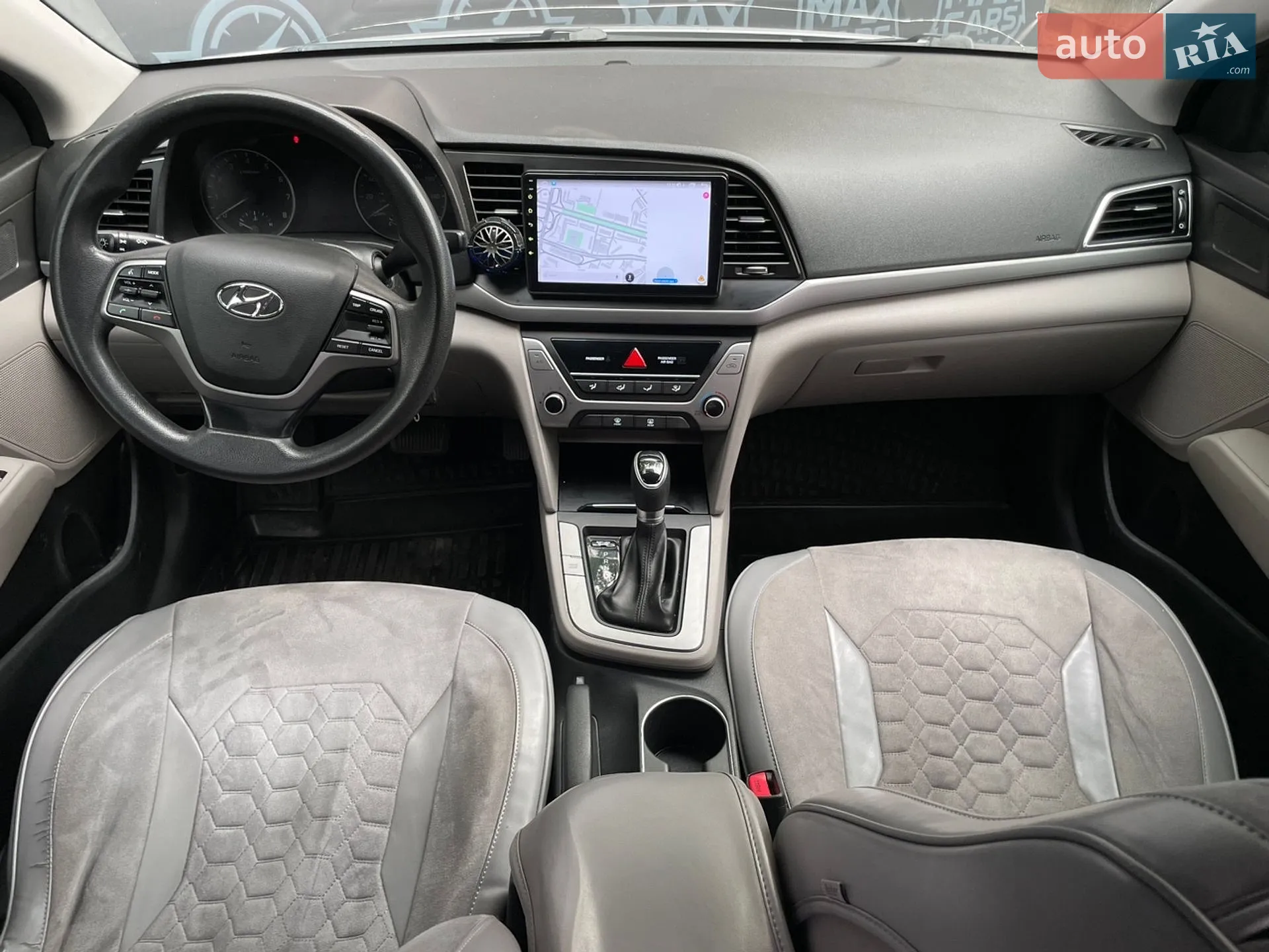 2017 Hyundai Elantra - мініатюра 8