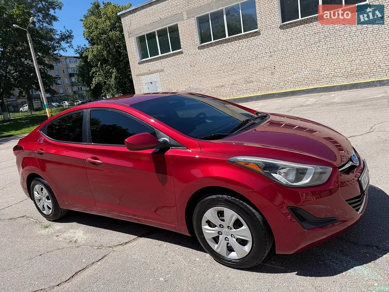 2016 Hyundai Elantra - мініатюра 26