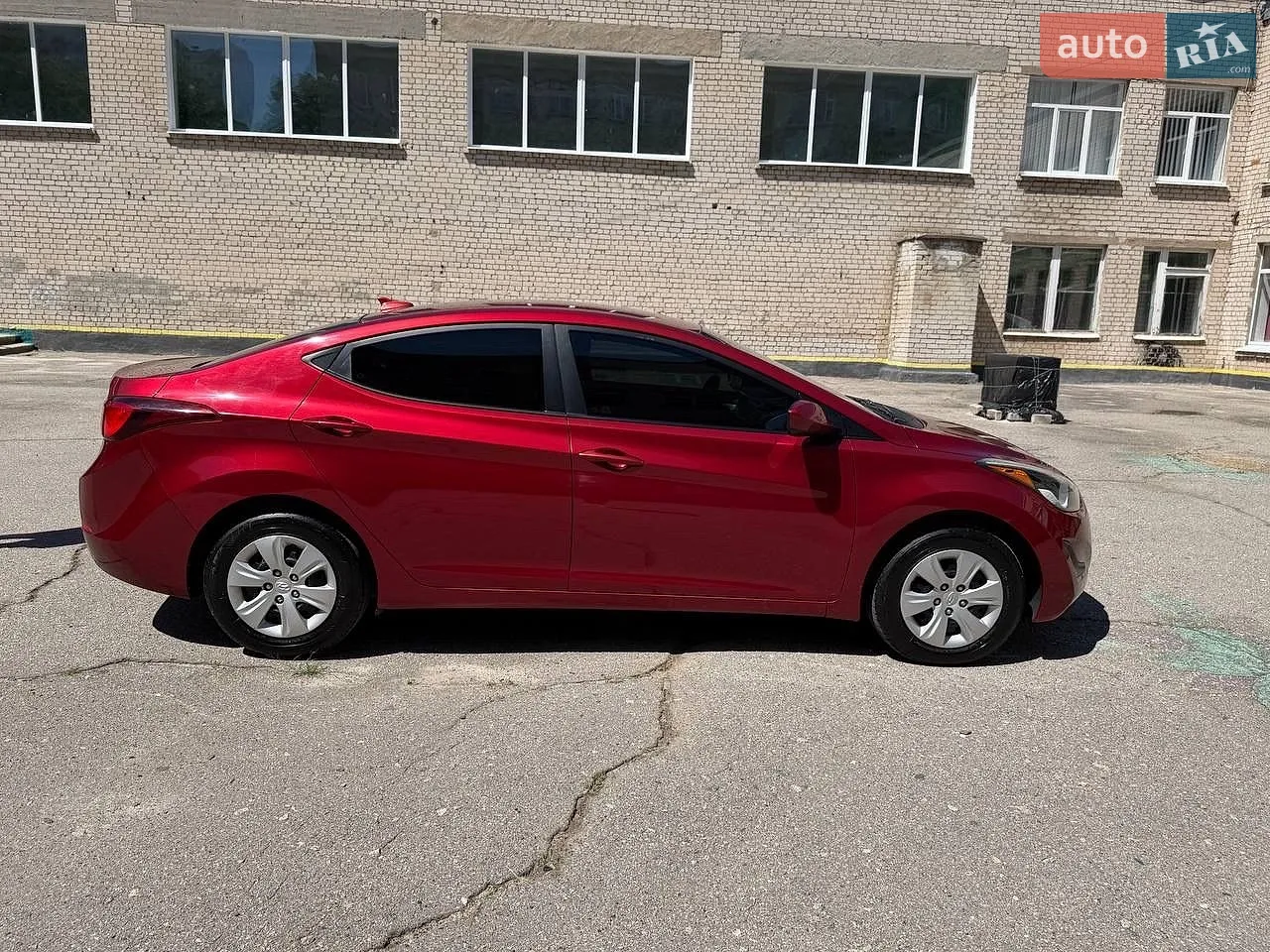 2015 Hyundai Elantra - мініатюра 9