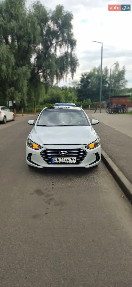 2016 Hyundai Elantra - мініатюра 40