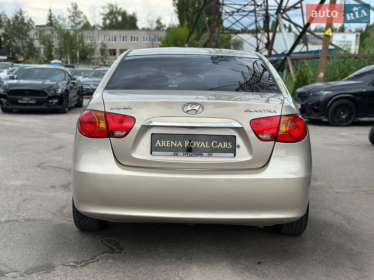 2010 Hyundai Elantra - мініатюра 11