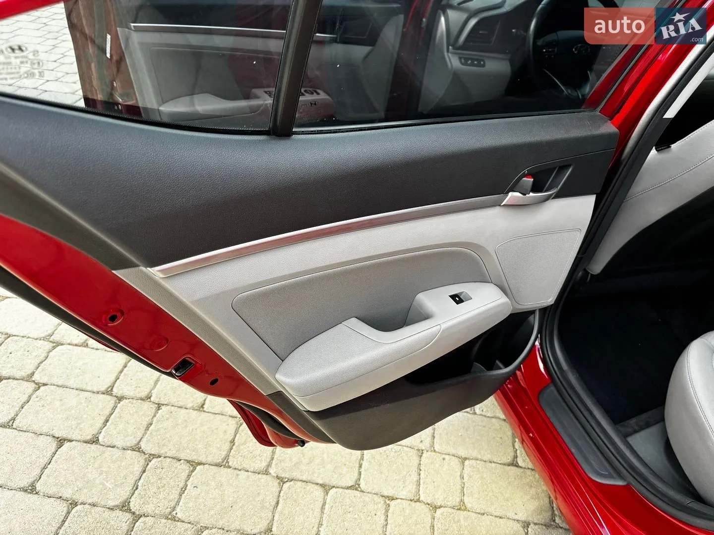 2019 Hyundai Elantra - мініатюра 17