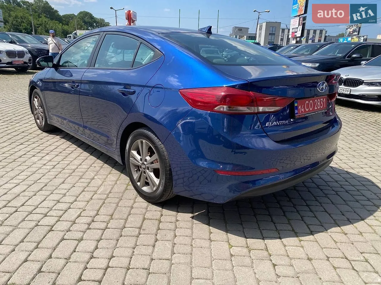 2017 Hyundai Elantra - мініатюра 5