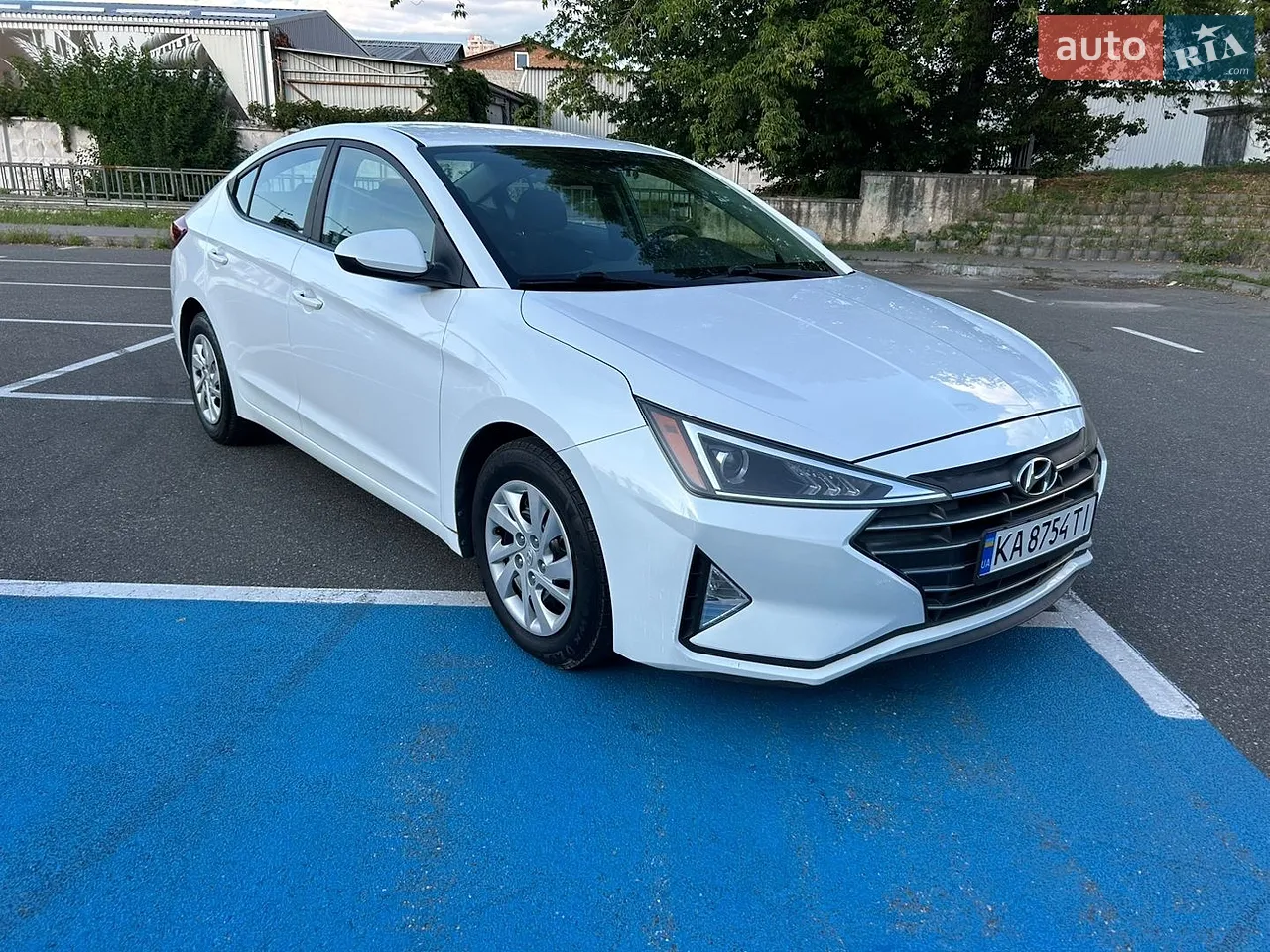 2017 Hyundai Elantra - мініатюра 16
