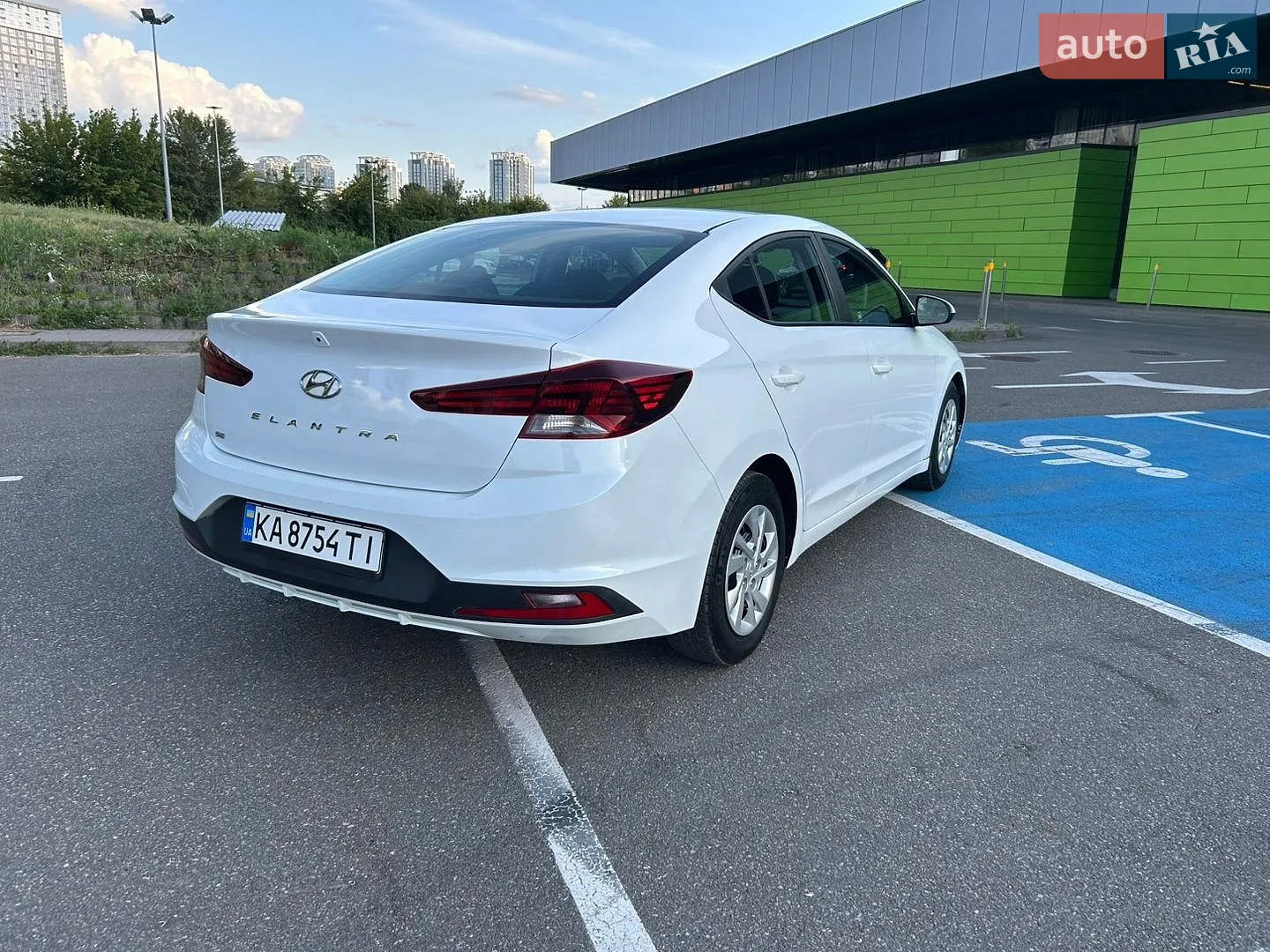 2018 Hyundai Elantra - мініатюра 2