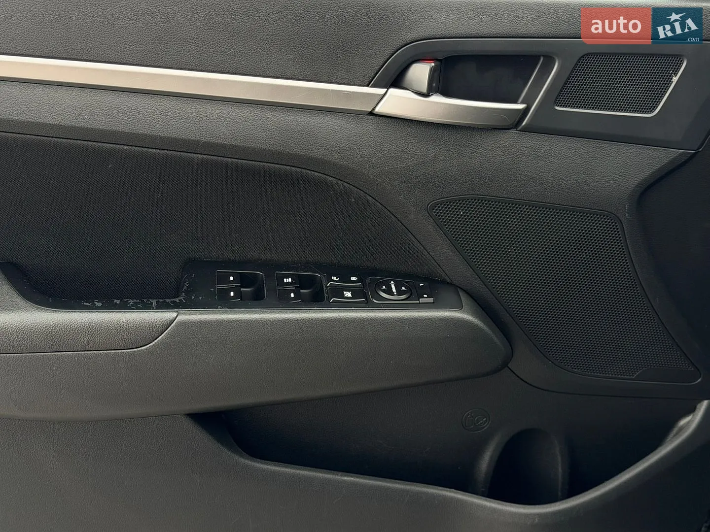 2019 Hyundai Elantra - мініатюра 34