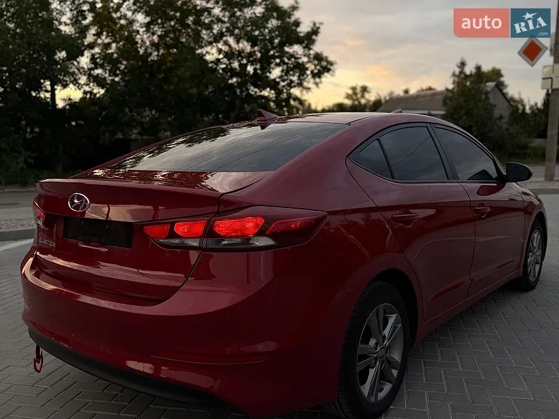 Hyundai Elantra