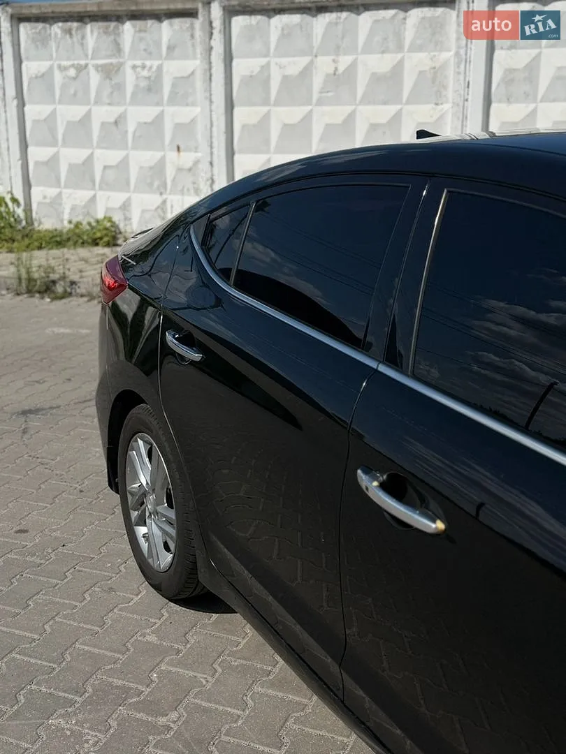 2016 Hyundai Elantra - мініатюра 4