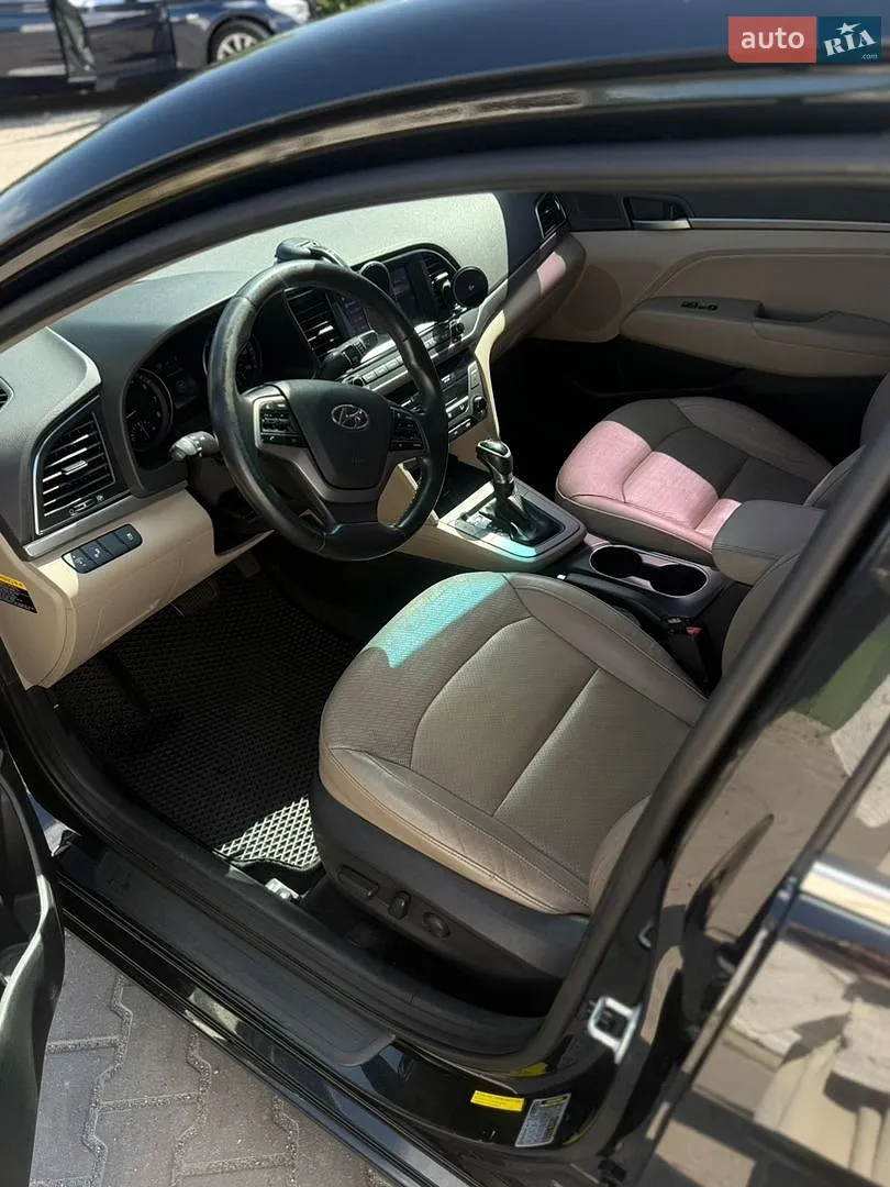 2016 Hyundai Elantra - мініатюра 8