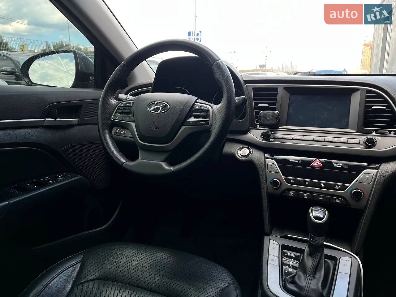 2016 Hyundai Elantra - мініатюра 14