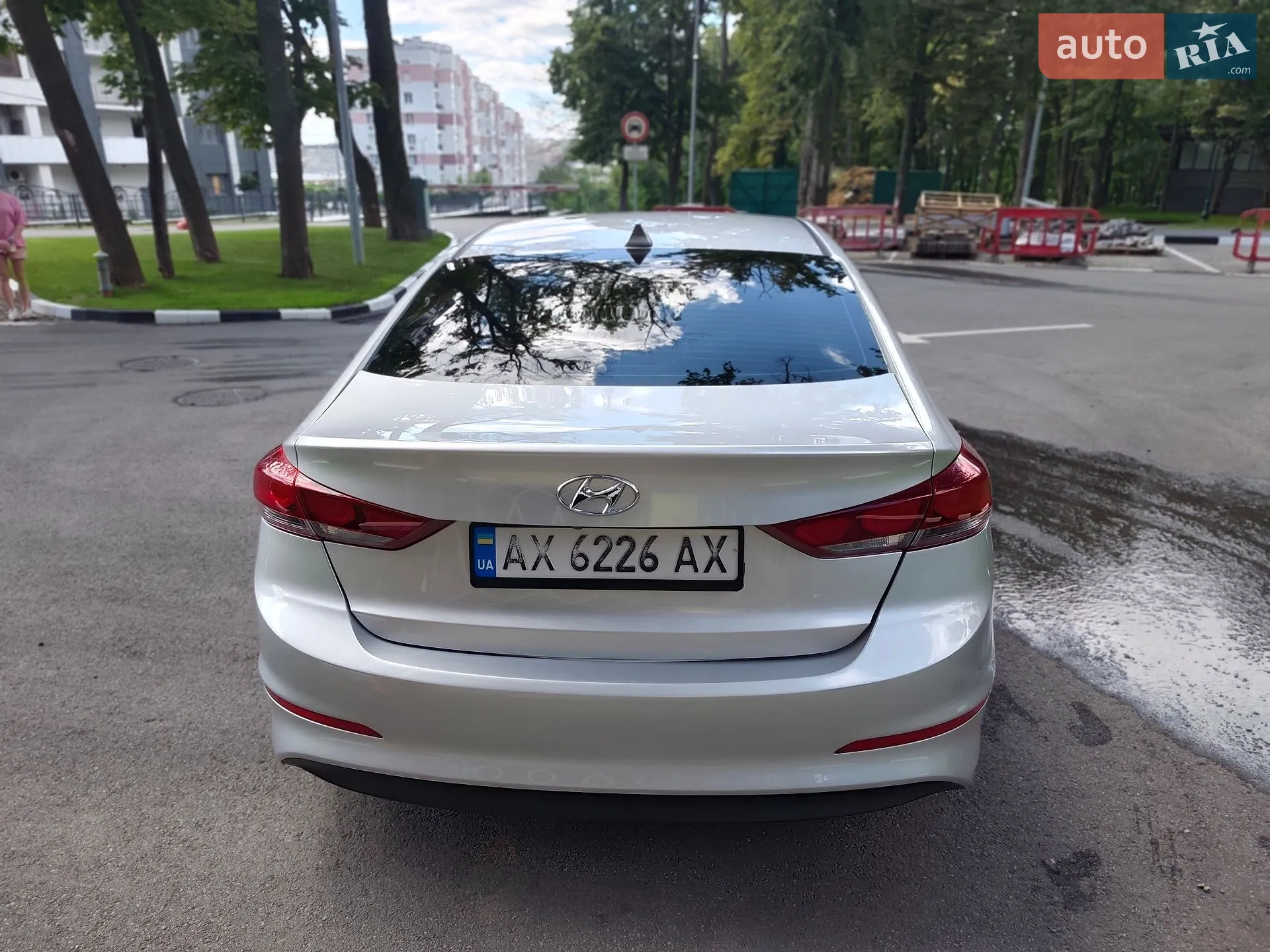 2016 Hyundai Elantra - мініатюра 8