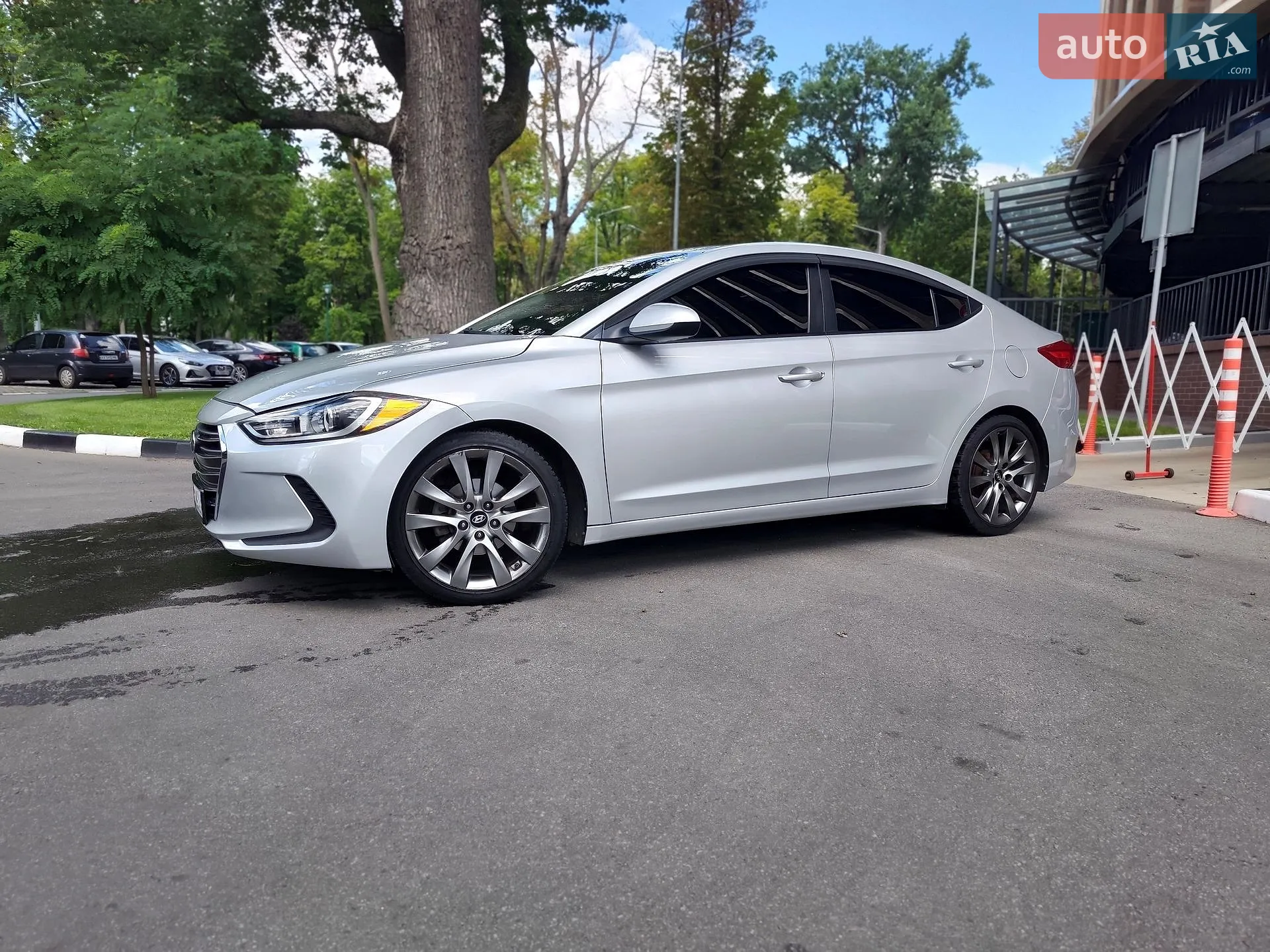 2016 Hyundai Elantra - фото 1