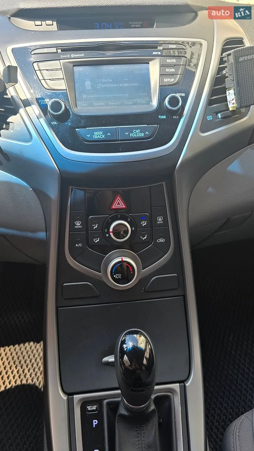 2015 Hyundai Elantra - мініатюра 12