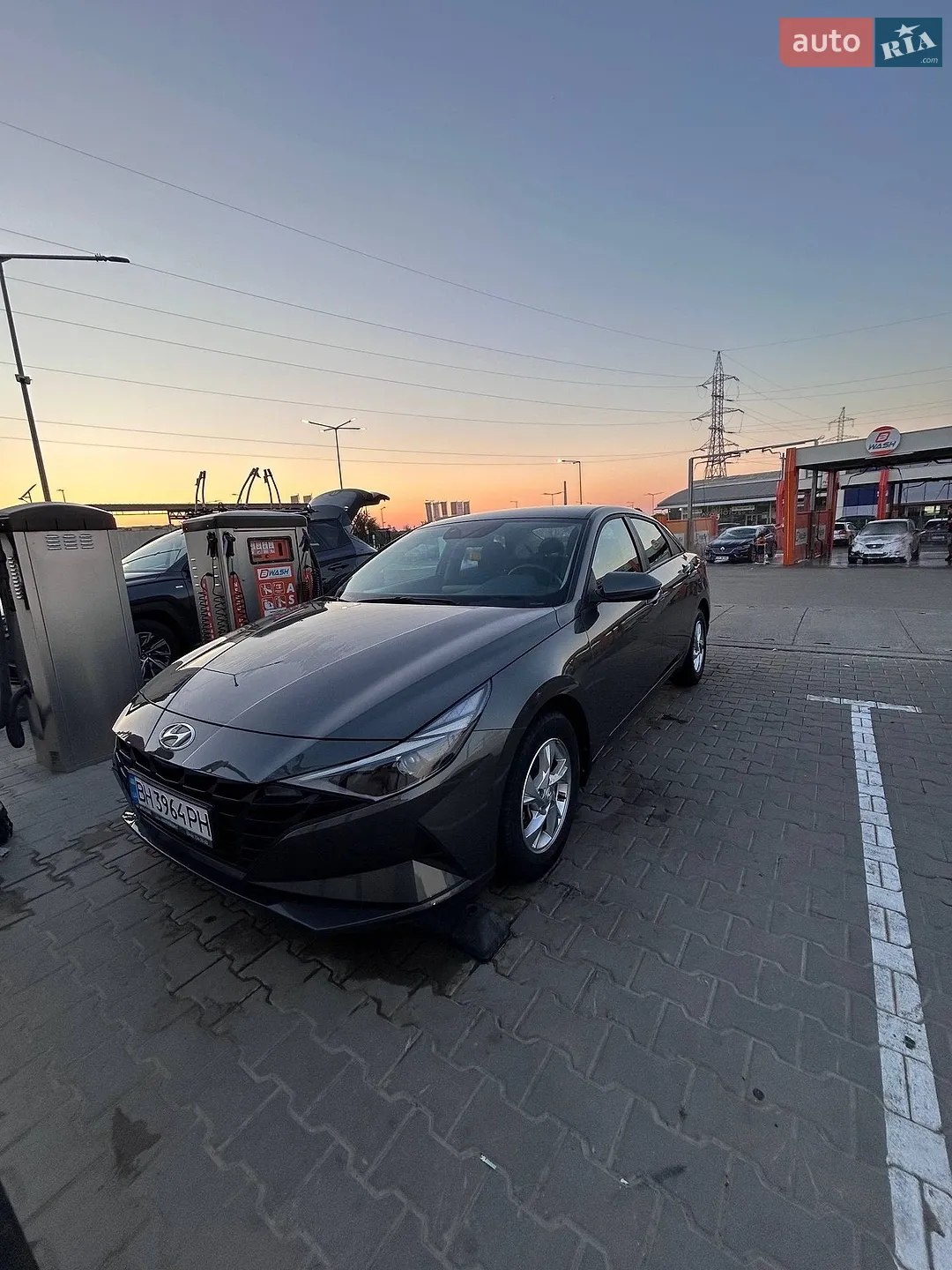 Hyundai Elantra 2017 VIN 5NPD74LF0JH294802 фото оголошення 8 з 21
