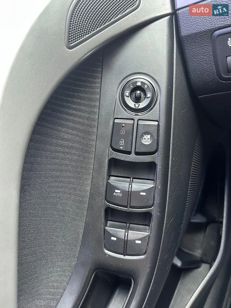2012 Hyundai Elantra - мініатюра 8