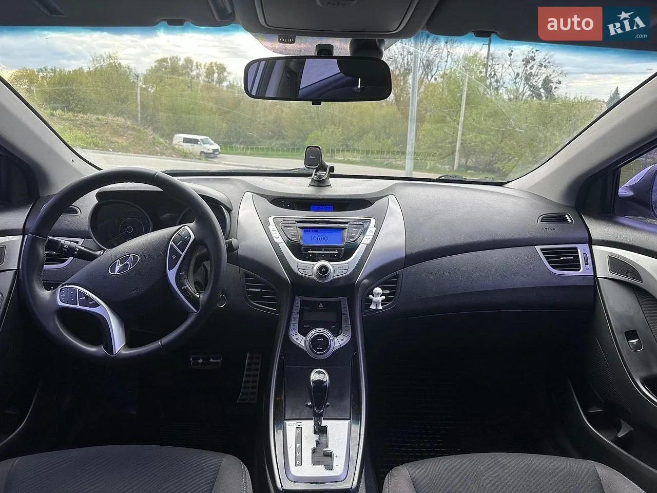 2012 Hyundai Elantra - мініатюра 13