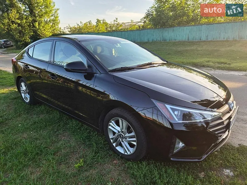 Hyundai Elantra