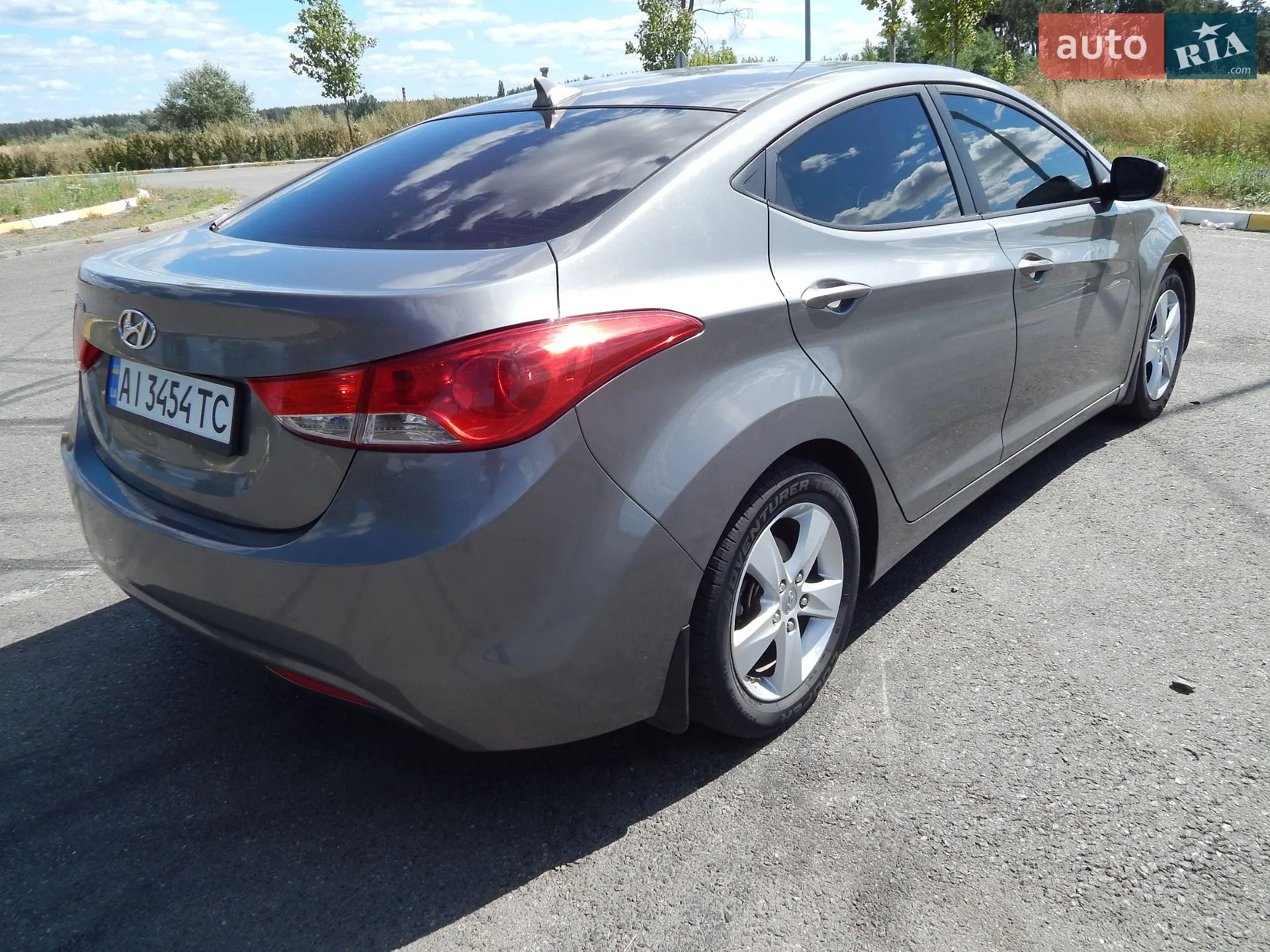 2013 Hyundai Elantra - мініатюра 11