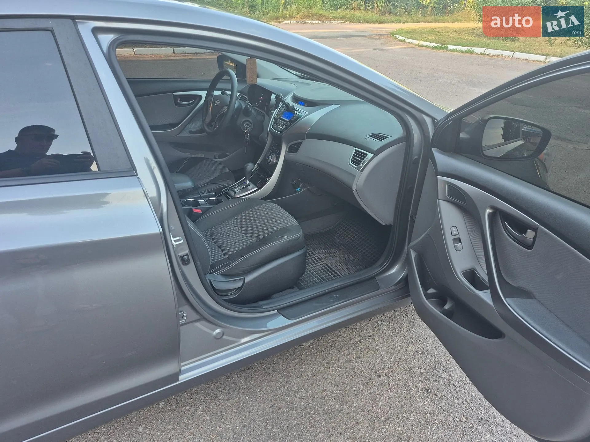 2013 Hyundai Elantra - мініатюра 21