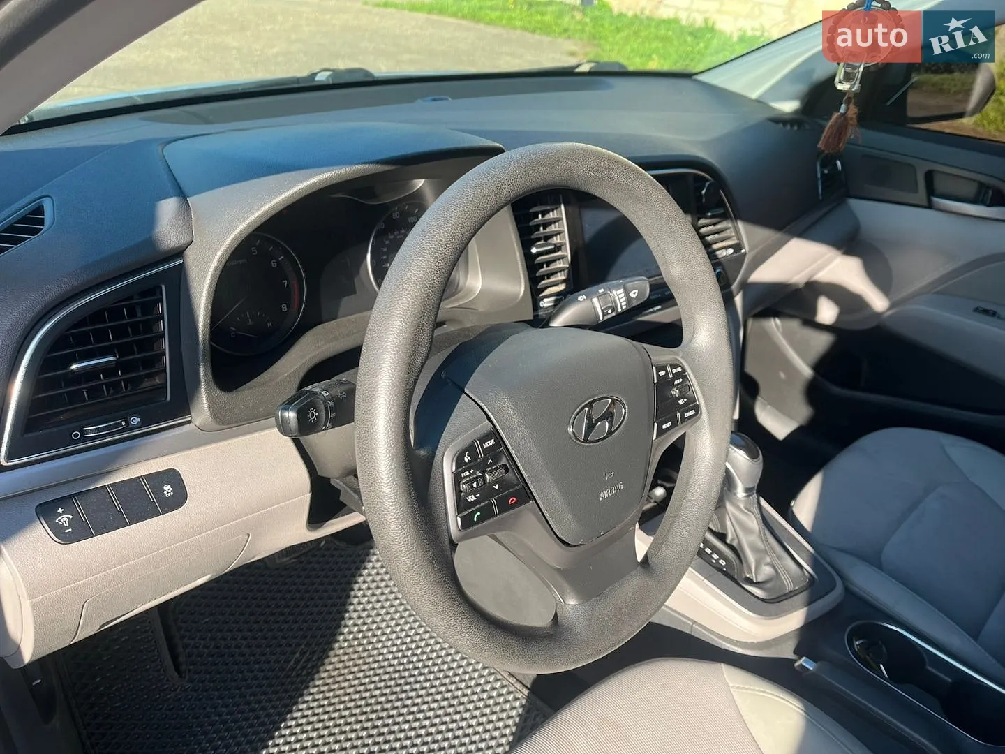 2016 Hyundai Elantra - мініатюра 10