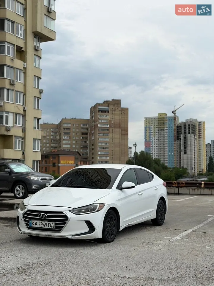 2017 Hyundai Elantra - мініатюра 15