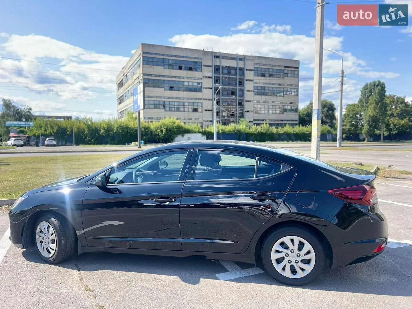 2019 Hyundai Elantra - мініатюра 5