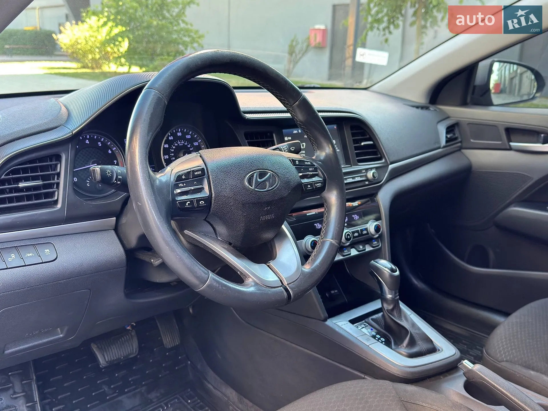 2019 Hyundai Elantra - мініатюра 7