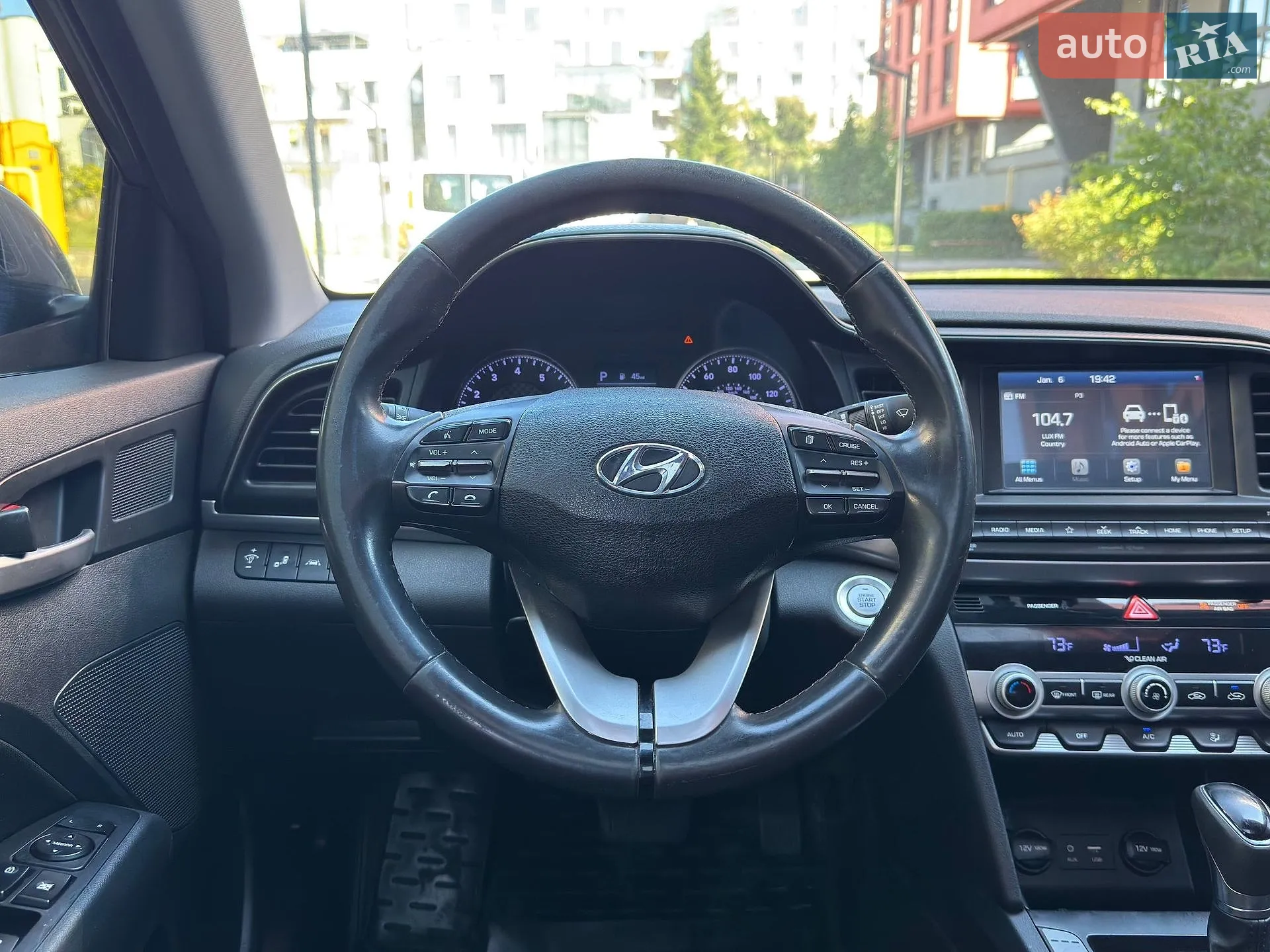 2019 Hyundai Elantra - мініатюра 18