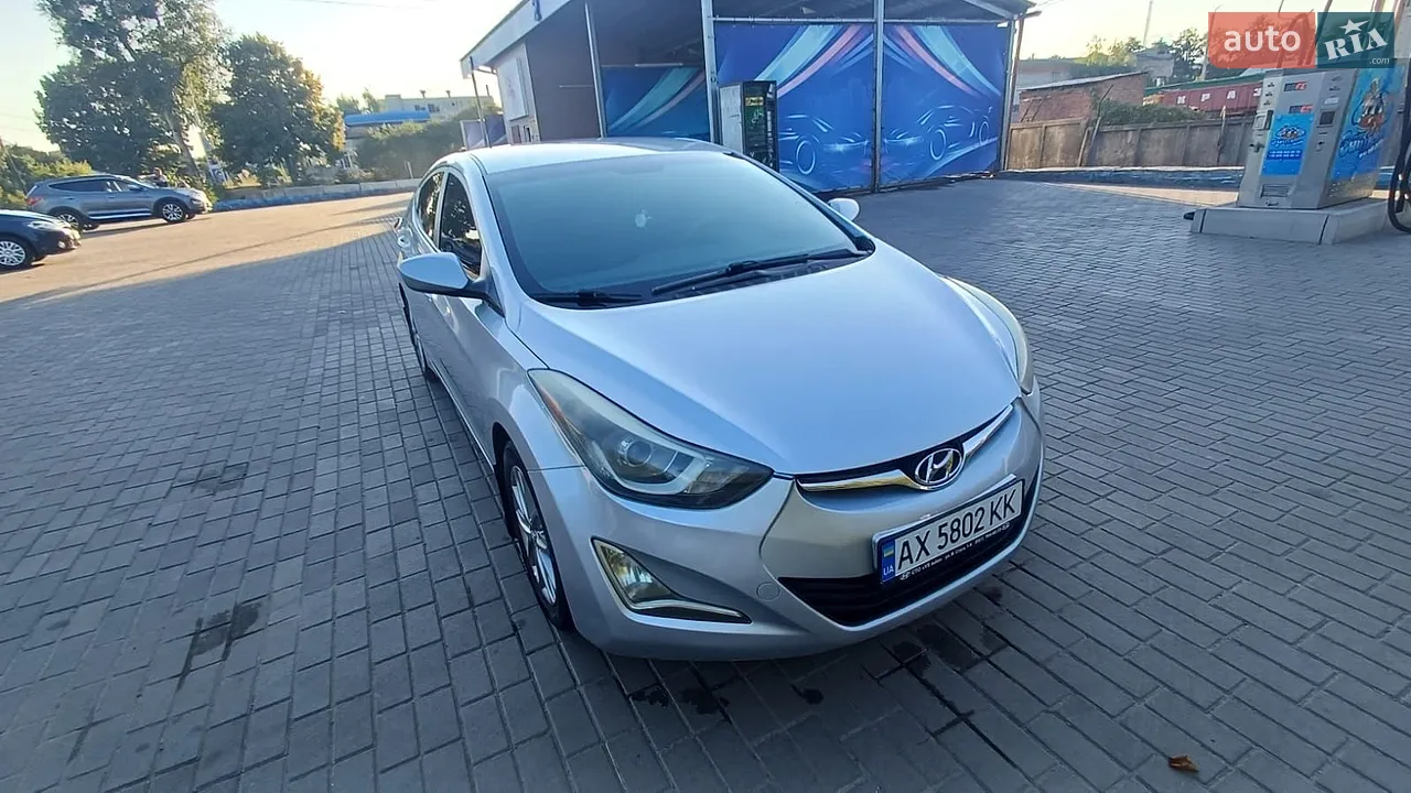 2013 Hyundai Elantra - мініатюра 17
