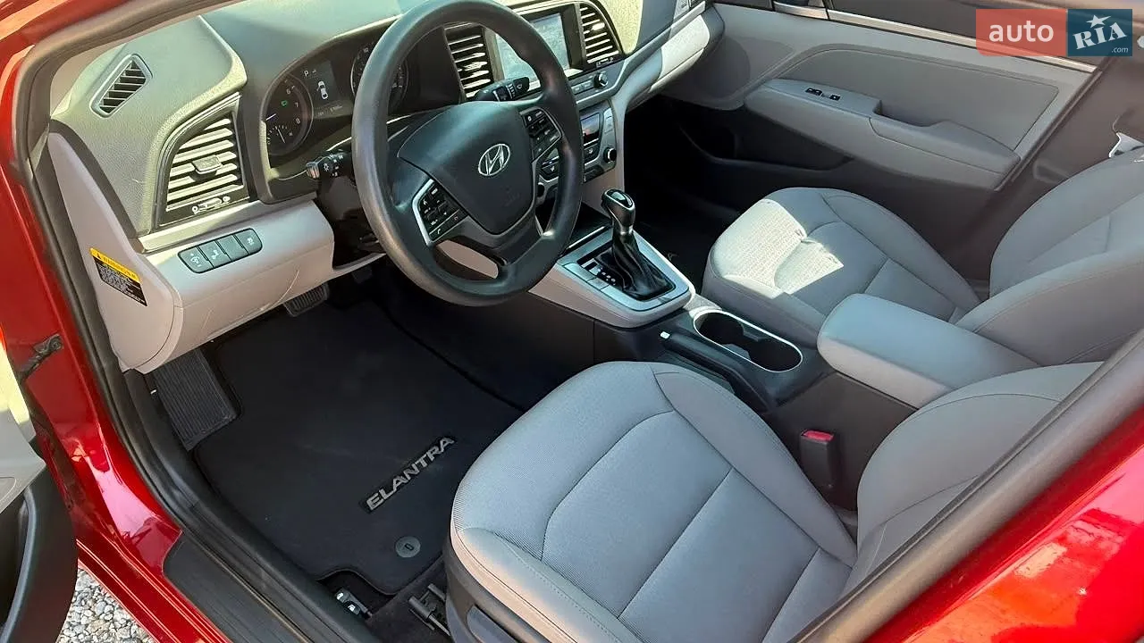 2017 Hyundai Elantra - мініатюра 9