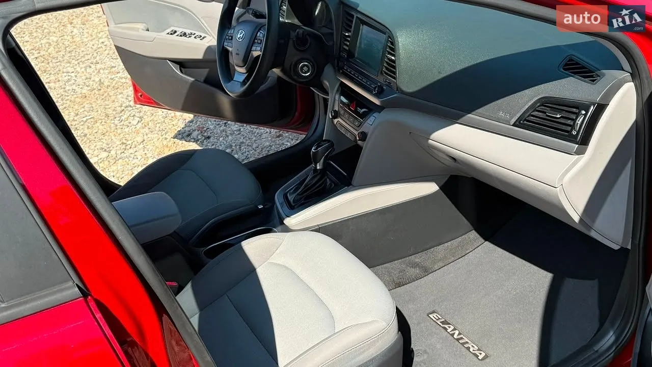 2017 Hyundai Elantra - мініатюра 10