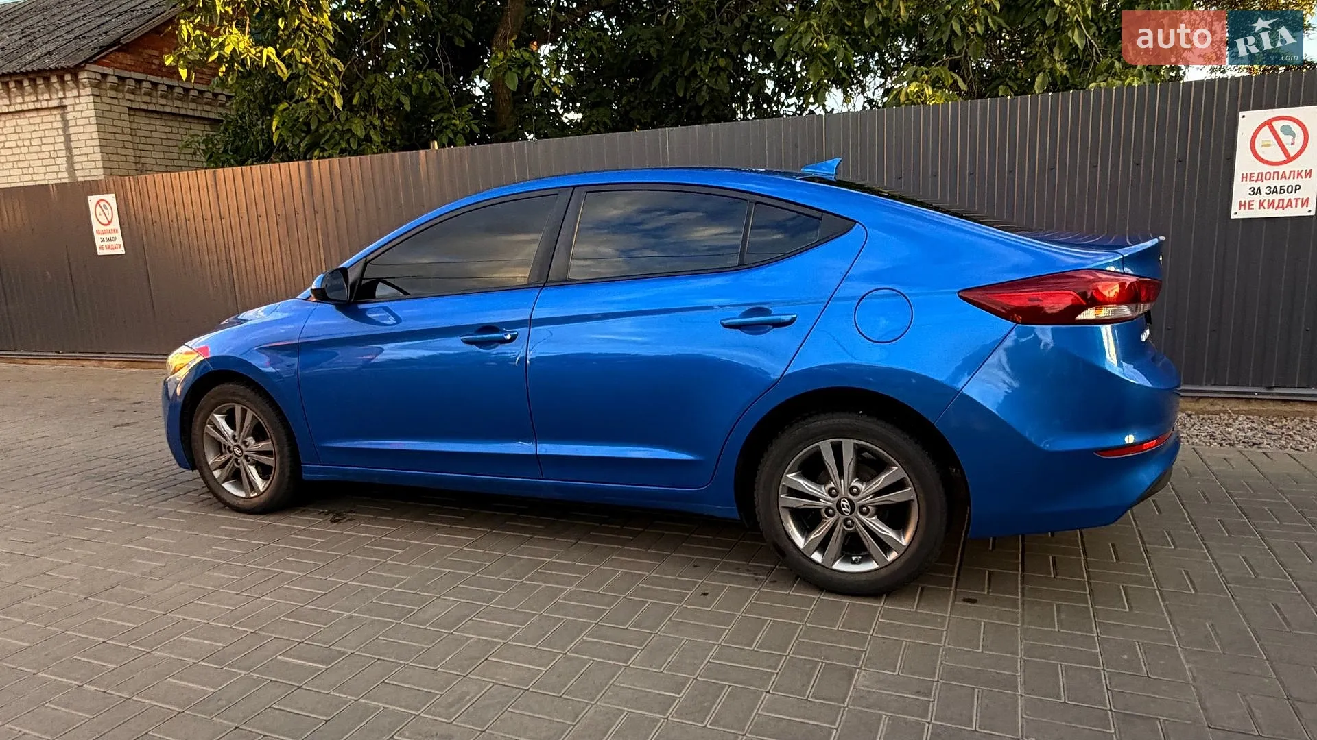 2016 Hyundai Elantra - мініатюра 2