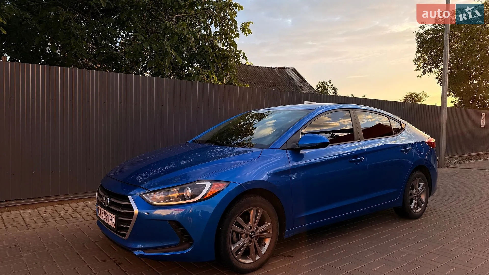 2016 Hyundai Elantra - фото 1