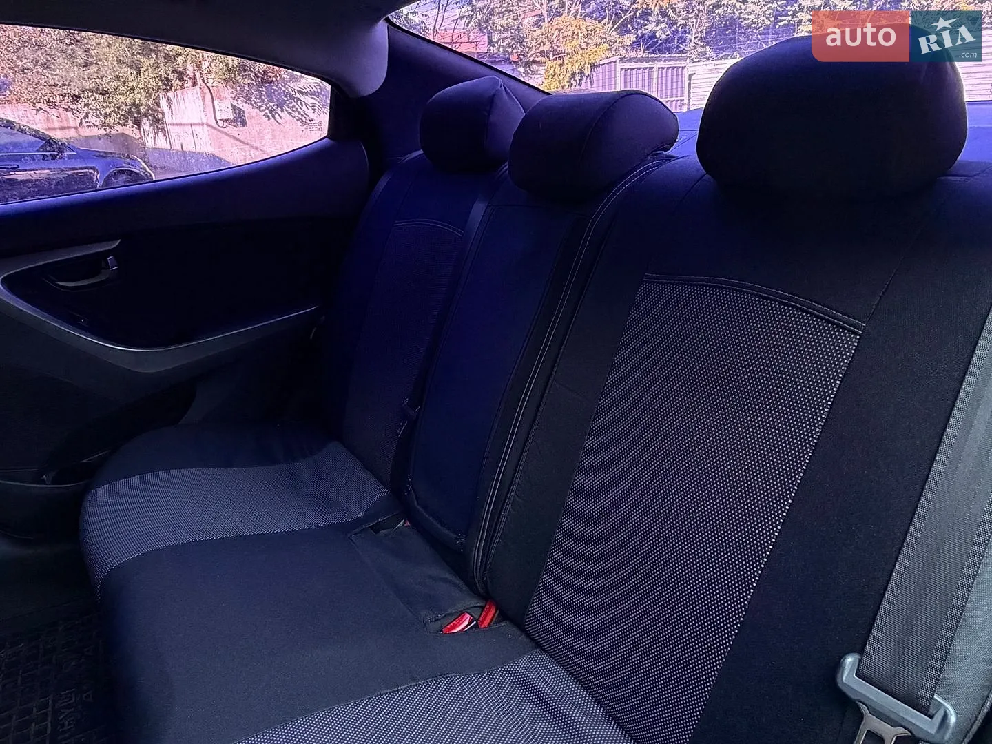 2013 Hyundai Elantra - мініатюра 14