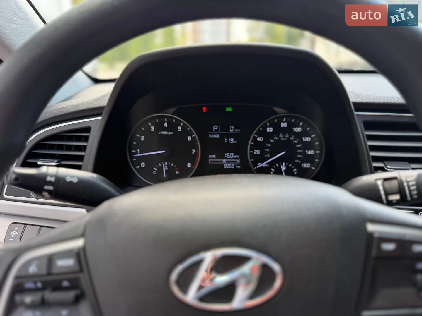 2018 Hyundai Elantra - мініатюра 29