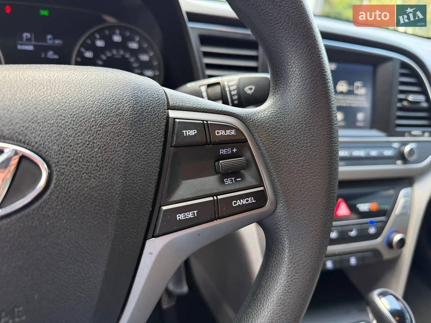 2018 Hyundai Elantra - мініатюра 35