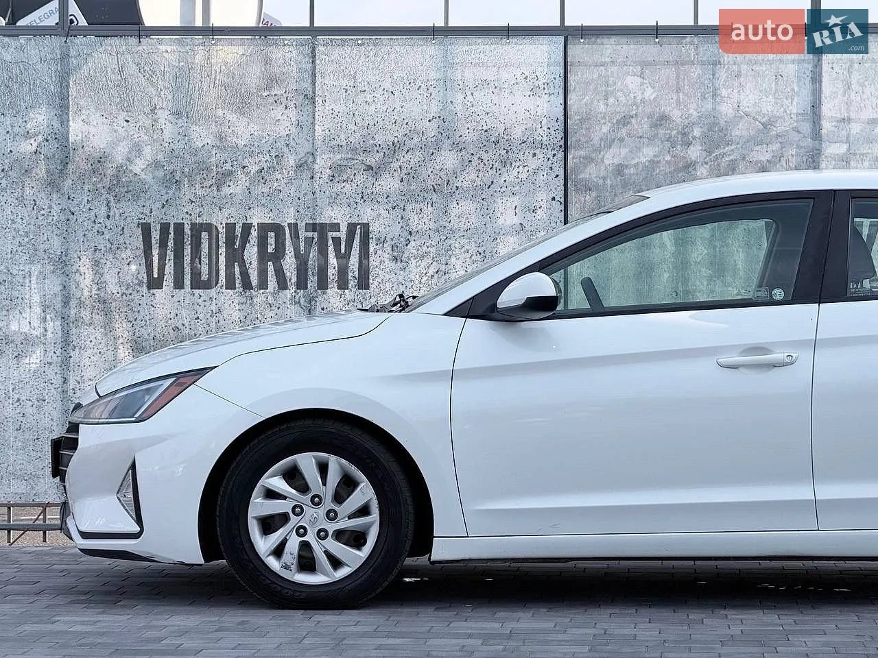 2019 Hyundai Elantra - мініатюра 13