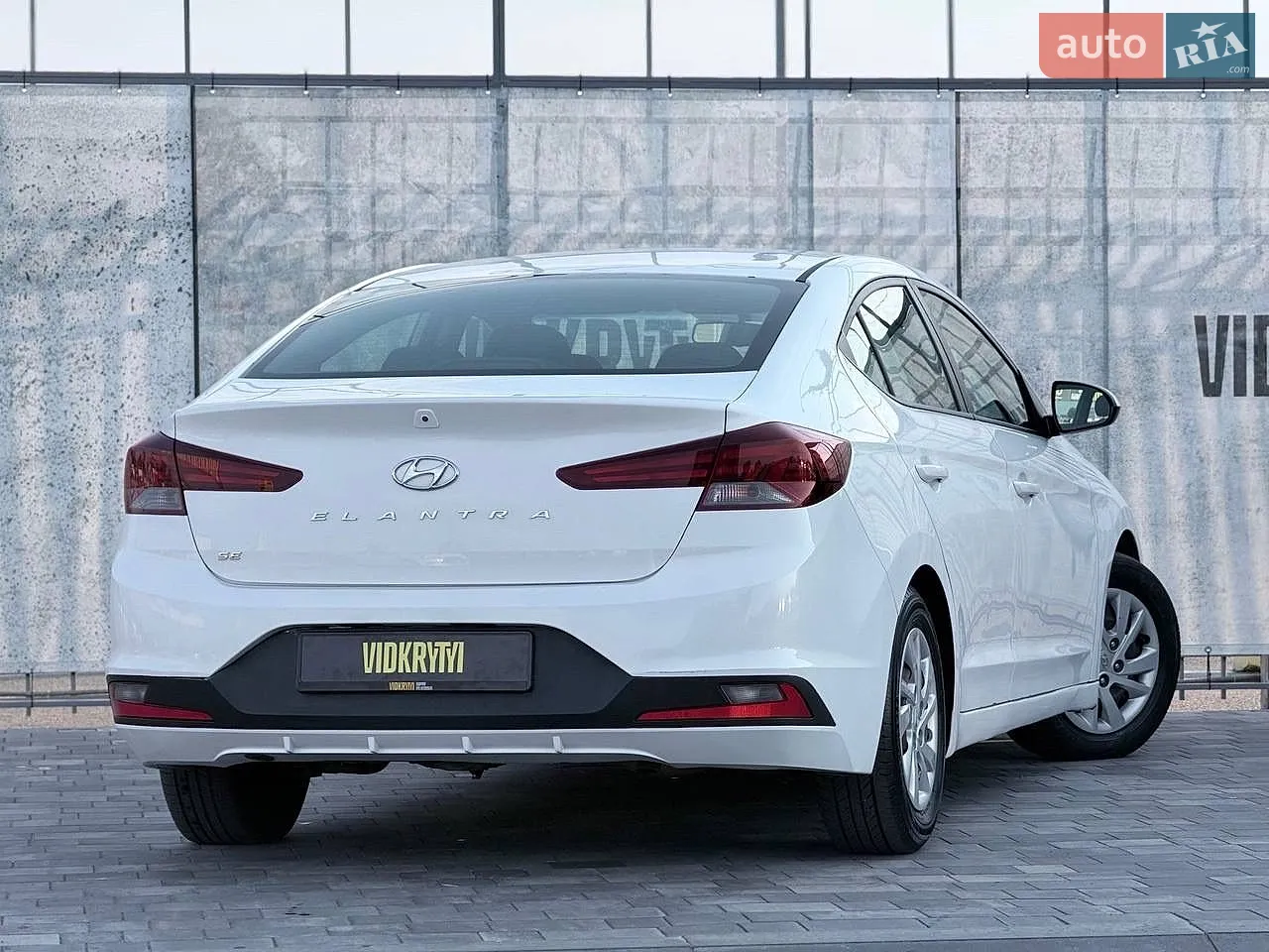 2019 Hyundai Elantra - мініатюра 18