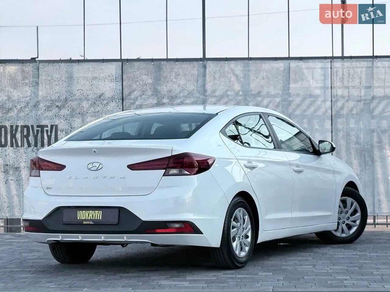 2019 Hyundai Elantra - мініатюра 19