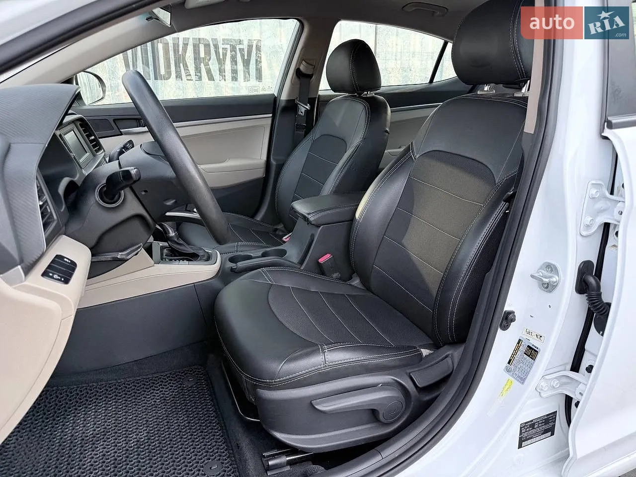 2019 Hyundai Elantra - мініатюра 27