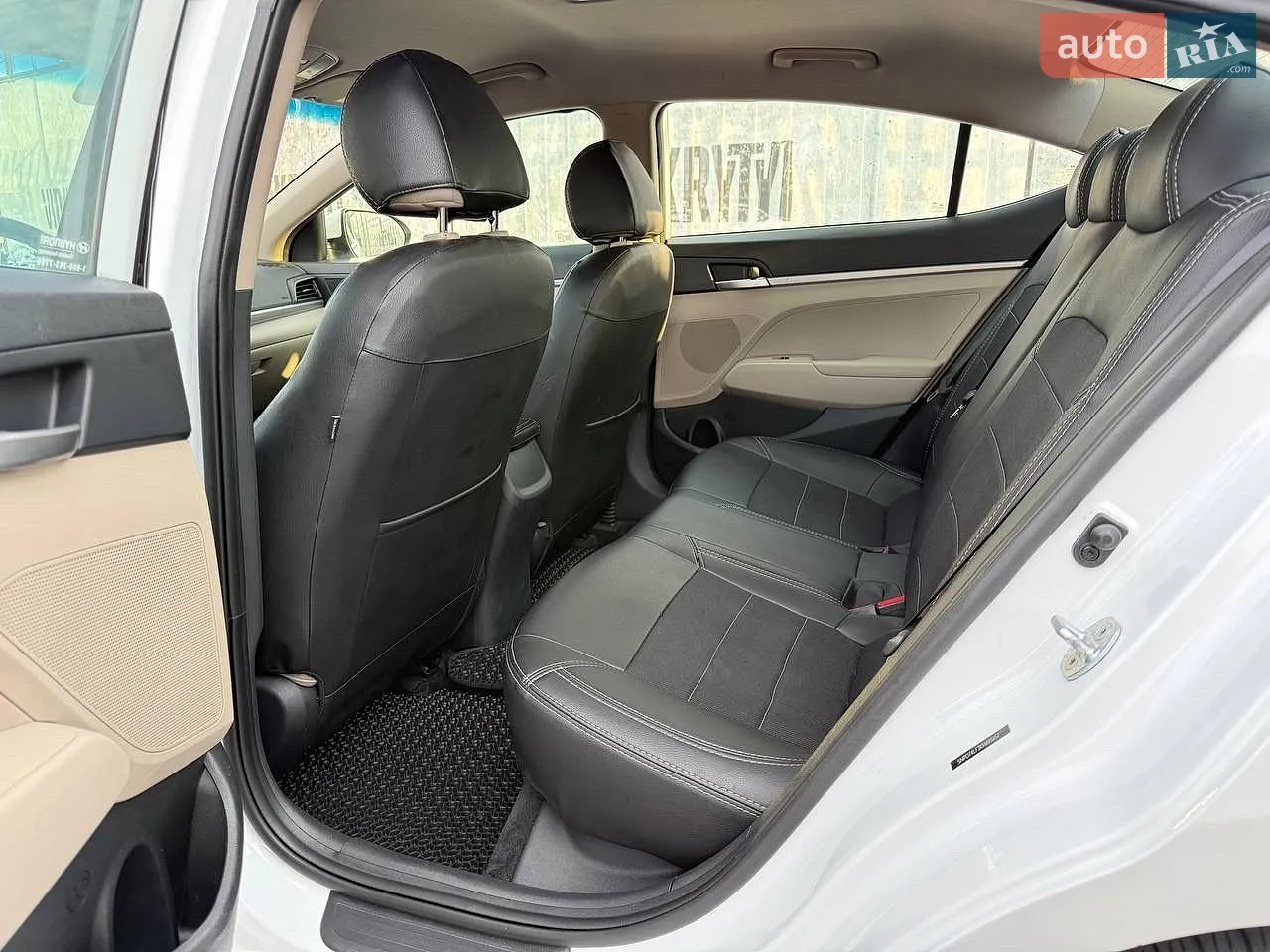 2019 Hyundai Elantra - мініатюра 28