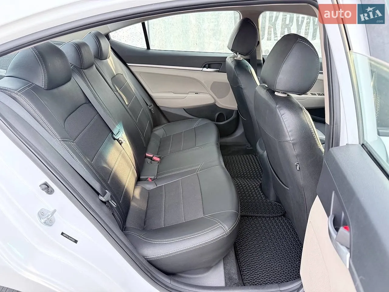 2019 Hyundai Elantra - мініатюра 34