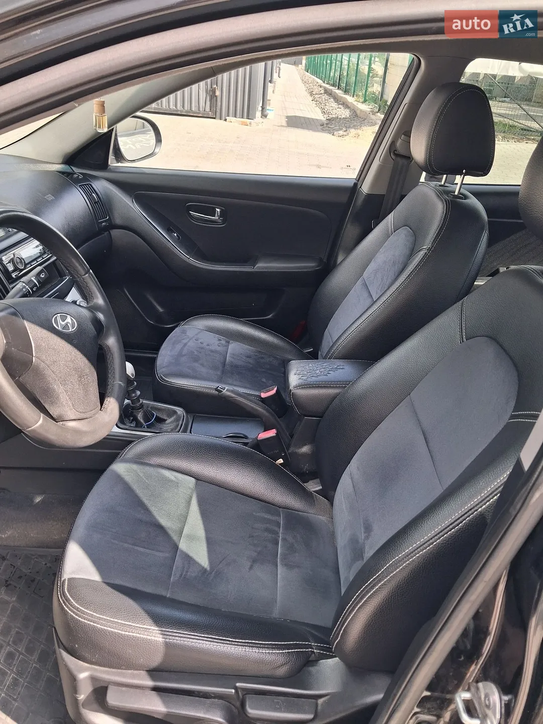 2011 Hyundai Elantra - мініатюра 11