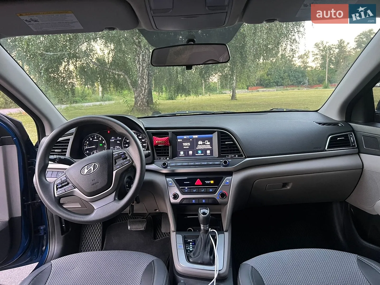 2016 Hyundai Elantra - мініатюра 22