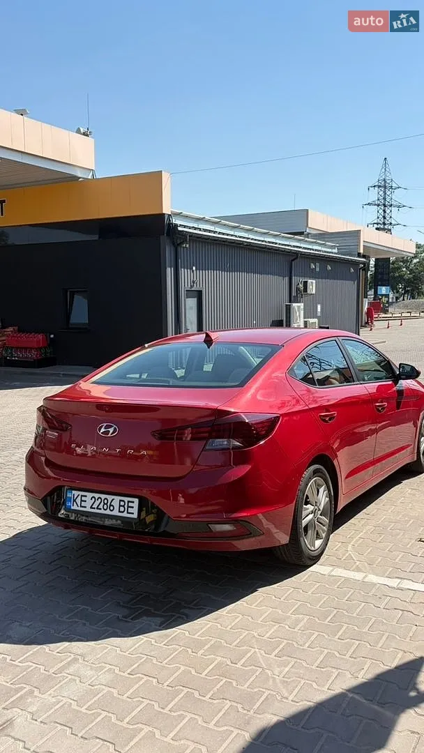 2018 Hyundai Elantra - мініатюра 5