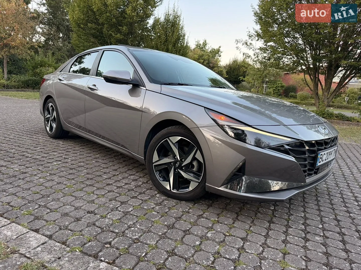 2023 Hyundai Elantra - мініатюра 11