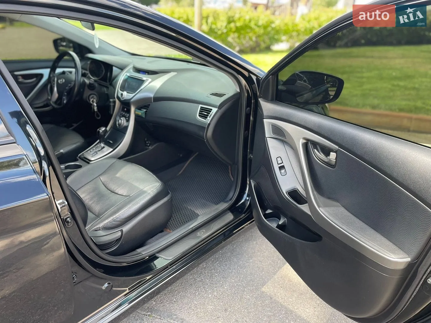 2013 Hyundai Elantra - мініатюра 12