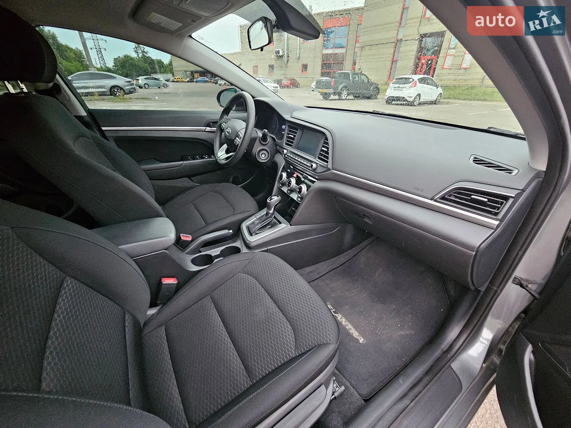 2019 Hyundai Elantra - мініатюра 10