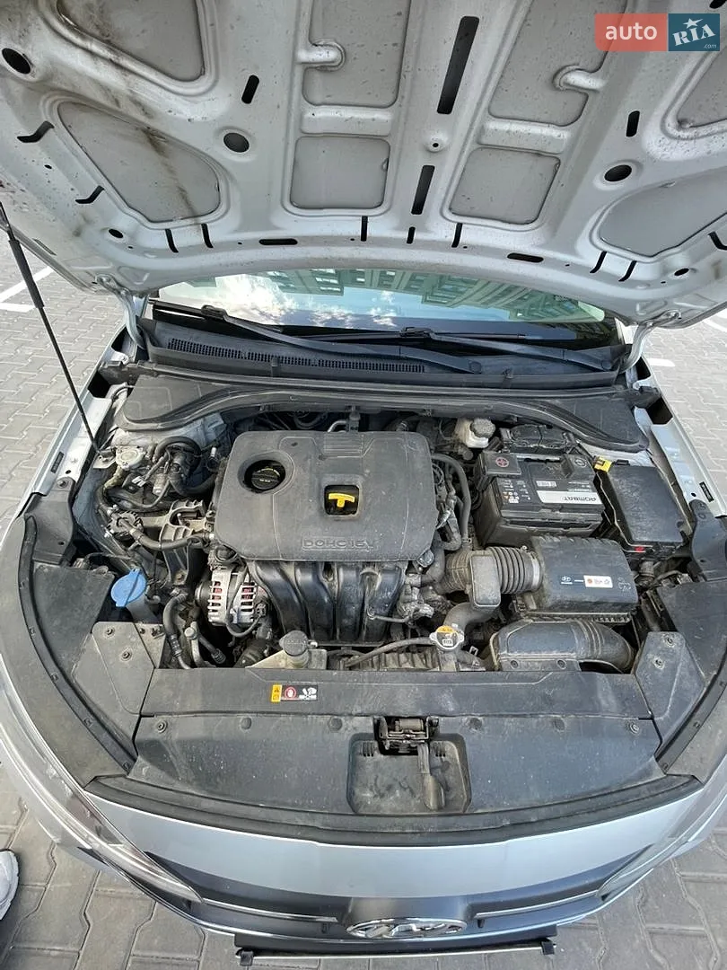 2018 Hyundai Elantra - мініатюра 21