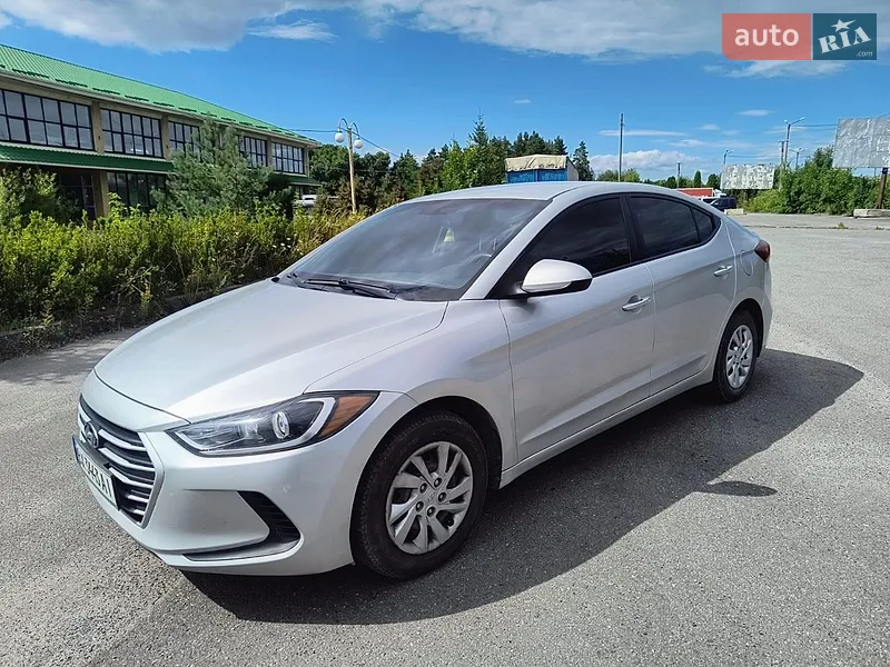 Hyundai Elantra